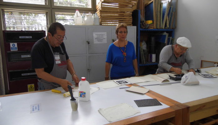 De derecha a izquierda: Pedro Nel Taguado, Maria Isabel Plata, Eulices Sánchez. - 4ta  convención de grabadores Universidad de Antioquia  (Medellín)